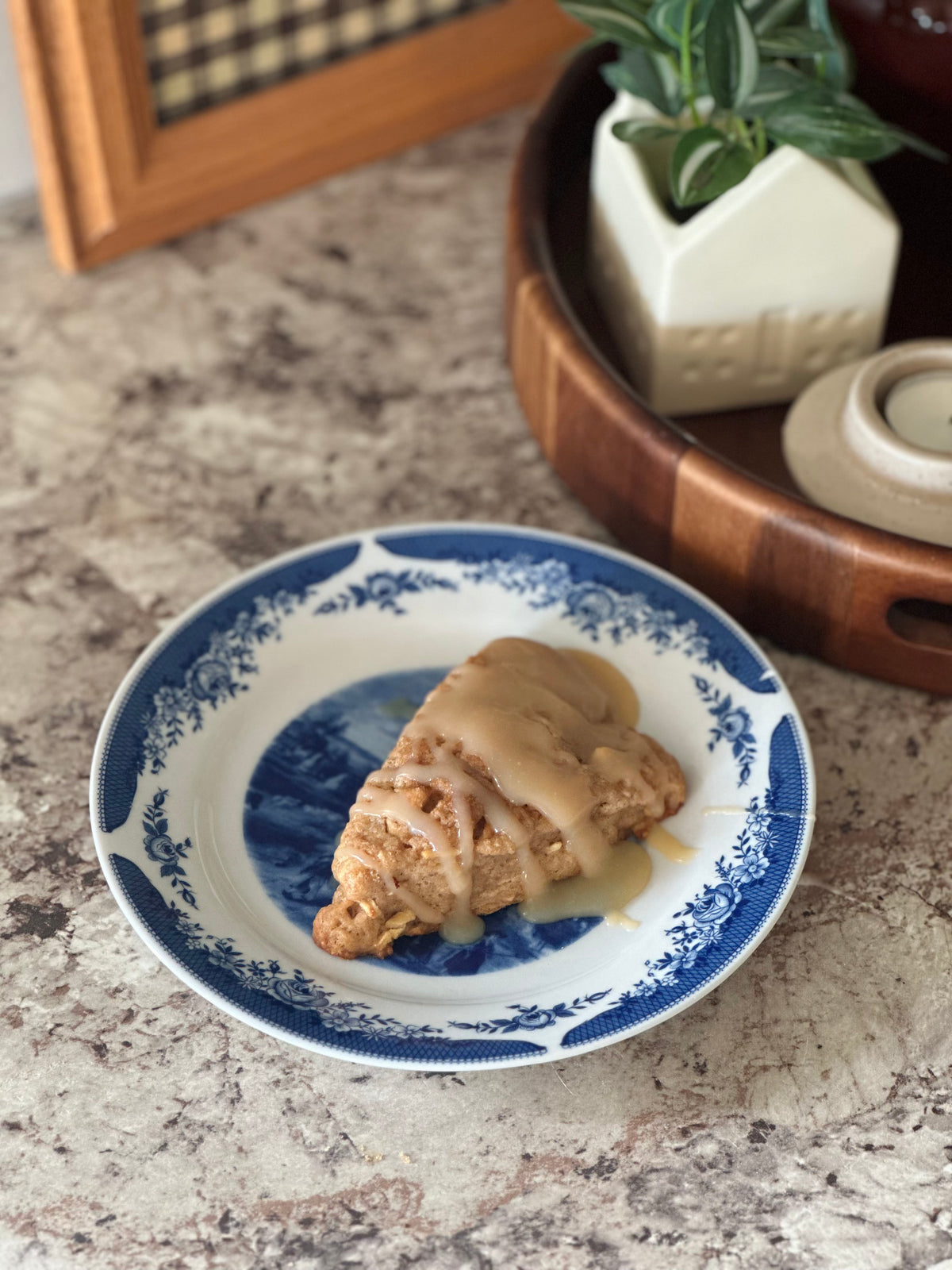 Box of 3 - Caramel apple sourdough scones